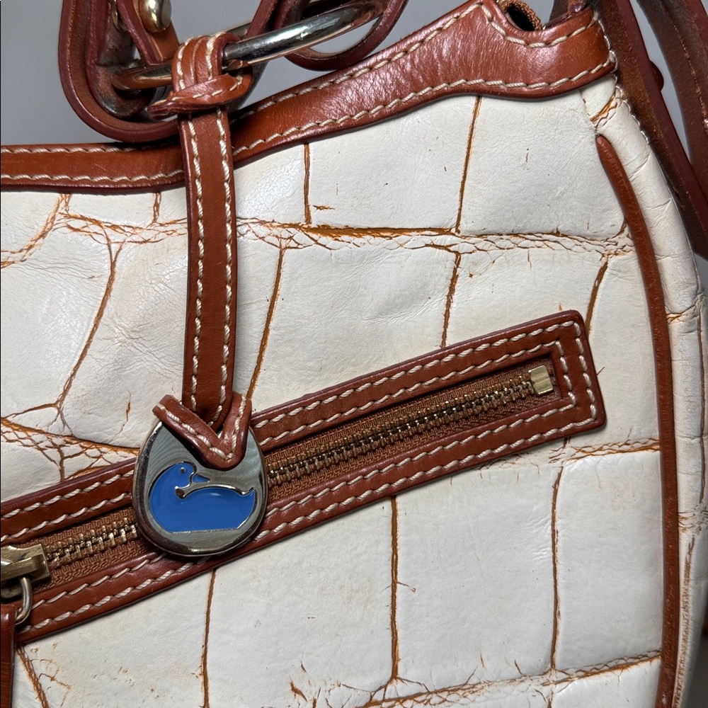 Dooney & Bourke Croc Embossed Shoulder Bag Cream Brown Leather Y2K Hobo Bag - Picture 11 of 12